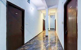 Spot On New Diamond Guest House