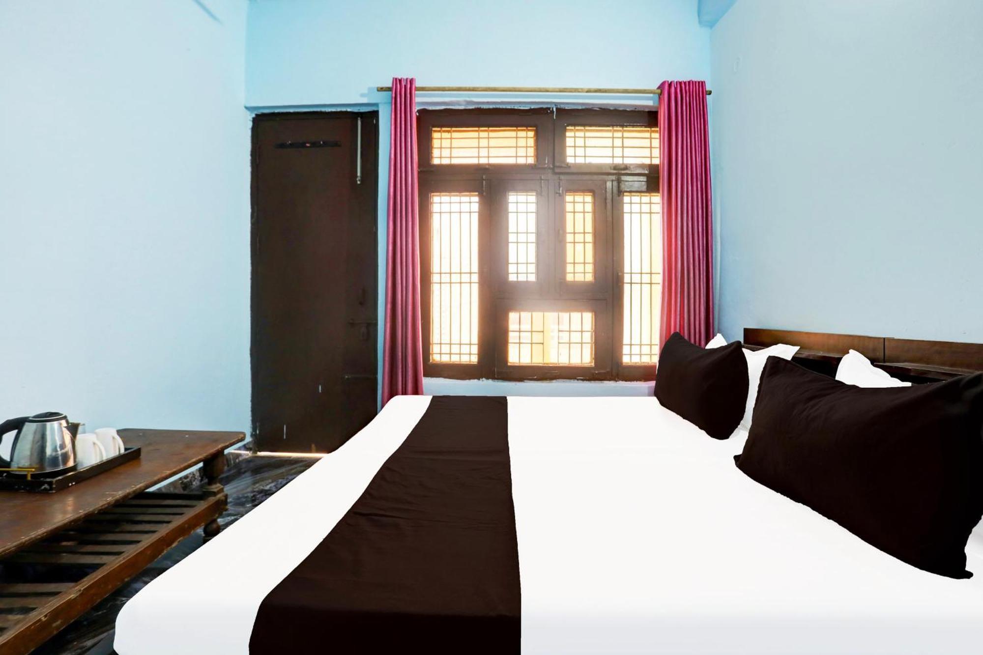 Spot On New Diamond Guest House Rudrapur Exterior photo