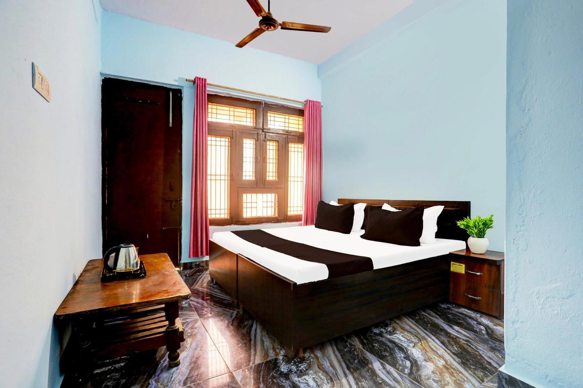 Spot On New Diamond Guest House Rudrapur Exterior photo